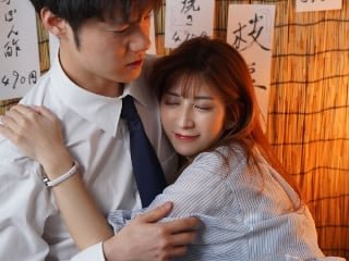 Được crush say rượu rồi mời về nhà 